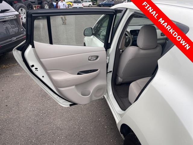 Used Nissan Leaf SL 2012 | Blasius of Danbury. Danbury, Connecticut Used Nissan Leaf SL 2012 | Blasius of Danbury. Danbury, Connecticut