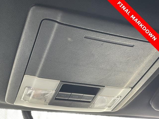 Used Lincoln Navigator L Reserve 2017 | Blasius Federal Road. Brookfield, Connecticut Used Lincoln Navigator L Reserve 2017 | Blasius Federal Road. Brookfield, Connecticut