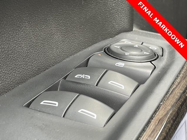 Used Chevrolet Silverado 1500 LT Trail Boss 2019 | Blasius Federal Road. Brookfield, Connecticut Used Chevrolet Silverado 1500 LT Trail Boss 2019 | Blasius Federal Road. Brookfield, Connecticut