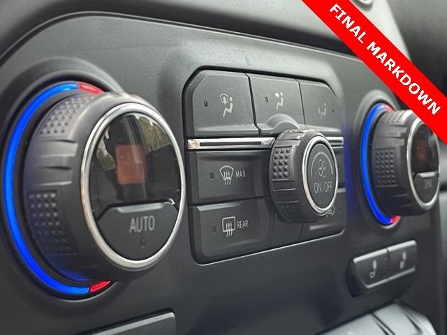 Used Chevrolet Silverado 1500 LT Trail Boss 2019 | Blasius Federal Road. Brookfield, Connecticut Used Chevrolet Silverado 1500 LT Trail Boss 2019 | Blasius Federal Road. Brookfield, Connecticut