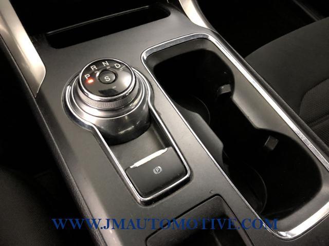 2019 Ford Fusion SE AWD, available for sale in Naugatuck, Connecticut | J&M Automotive Sls&Svc LLC. Naugatuck, Connecticut 2019 Ford Fusion SE AWD, available for sale in Naugatuck, Connecticut | J&M Automotive Sls&Svc LLC. Naugatuck, Connecticut