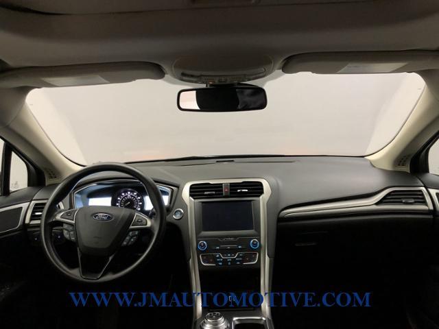 2019 Ford Fusion SE AWD, available for sale in Naugatuck, Connecticut | J&M Automotive Sls&Svc LLC. Naugatuck, Connecticut 2019 Ford Fusion SE AWD, available for sale in Naugatuck, Connecticut | J&M Automotive Sls&Svc LLC. Naugatuck, Connecticut