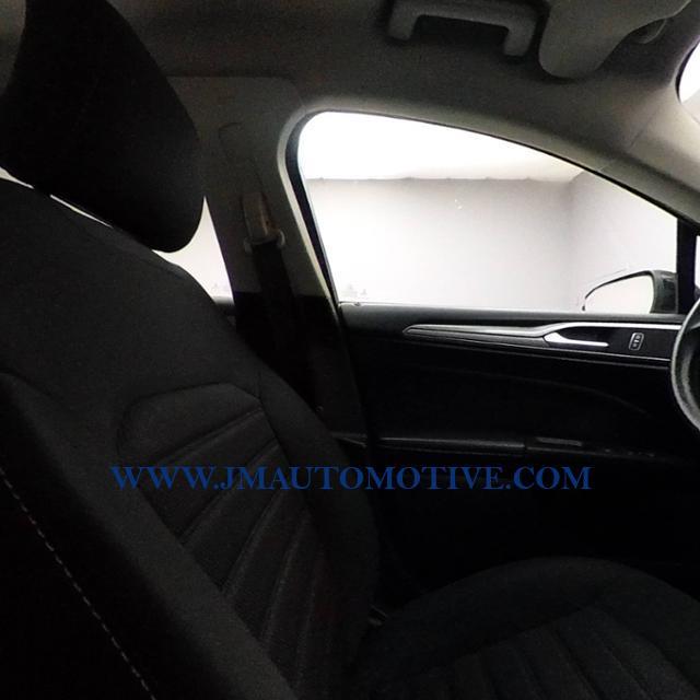 2019 Ford Fusion SE AWD, available for sale in Naugatuck, Connecticut | J&M Automotive Sls&Svc LLC. Naugatuck, Connecticut 2019 Ford Fusion SE AWD, available for sale in Naugatuck, Connecticut | J&M Automotive Sls&Svc LLC. Naugatuck, Connecticut