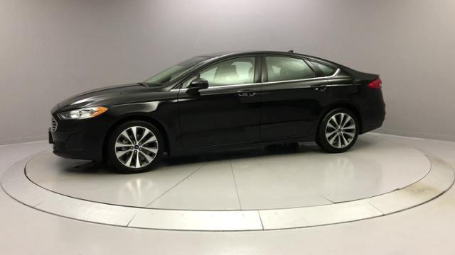 2019 Ford Fusion SE AWD, available for sale in Naugatuck, Connecticut | J&M Automotive Sls&Svc LLC. Naugatuck, Connecticut 2019 Ford Fusion SE AWD, available for sale in Naugatuck, Connecticut | J&M Automotive Sls&Svc LLC. Naugatuck, Connecticut