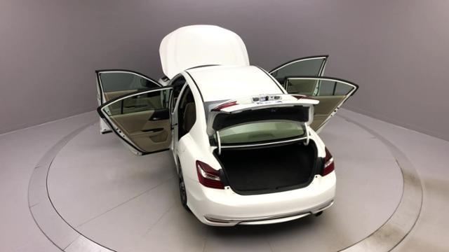 2017 Honda Accord LX CVT, available for sale in Naugatuck, Connecticut | J&M Automotive Sls&Svc LLC. Naugatuck, Connecticut 2017 Honda Accord LX CVT, available for sale in Naugatuck, Connecticut | J&M Automotive Sls&Svc LLC. Naugatuck, Connecticut