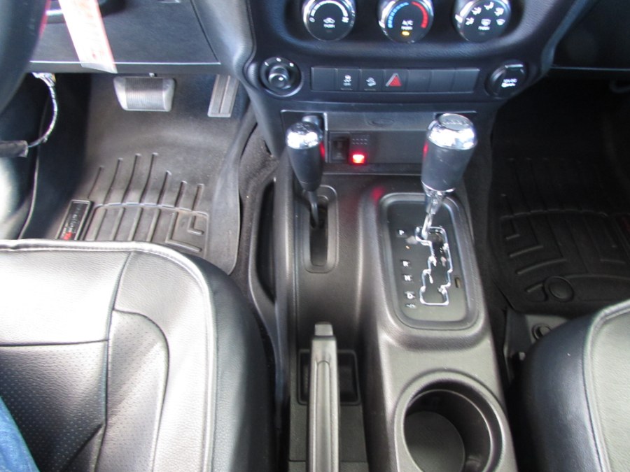 Used Jeep Wrangler Unlimited 4WD 4dr Sport 2015 | VIP Auto Enterprise, Inc. Orlando, Florida Used Jeep Wrangler Unlimited 4WD 4dr Sport 2015 | VIP Auto Enterprise, Inc. Orlando, Florida
