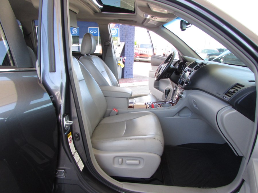 Used Toyota Highlander 4WD 4dr V6 Limited (Natl) 2013 | VIP Auto Enterprise, Inc. Orlando, Florida Used Toyota Highlander 4WD 4dr V6 Limited (Natl) 2013 | VIP Auto Enterprise, Inc. Orlando, Florida