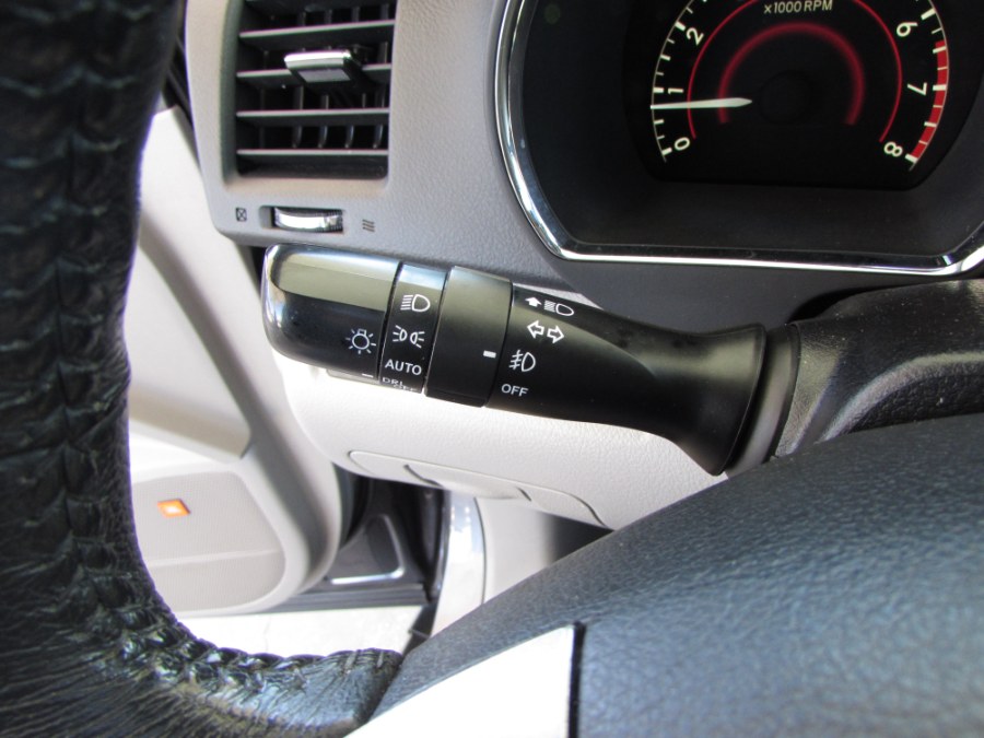 Used Toyota Highlander 4WD 4dr V6 Limited (Natl) 2013 | VIP Auto Enterprise, Inc. Orlando, Florida Used Toyota Highlander 4WD 4dr V6 Limited (Natl) 2013 | VIP Auto Enterprise, Inc. Orlando, Florida
