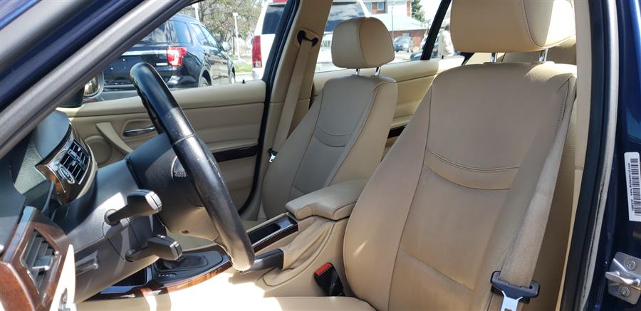 2011 BMW 3 Series 4dr Sdn 328i xDrive AWD SULEV, available for sale in Little Ferry, New Jersey | Victoria Preowned Autos Inc. Little Ferry, New Jersey 2011 BMW 3 Series 4dr Sdn 328i xDrive AWD SULEV, available for sale in Little Ferry, New Jersey | Victoria Preowned Autos Inc. Little Ferry, New Jersey