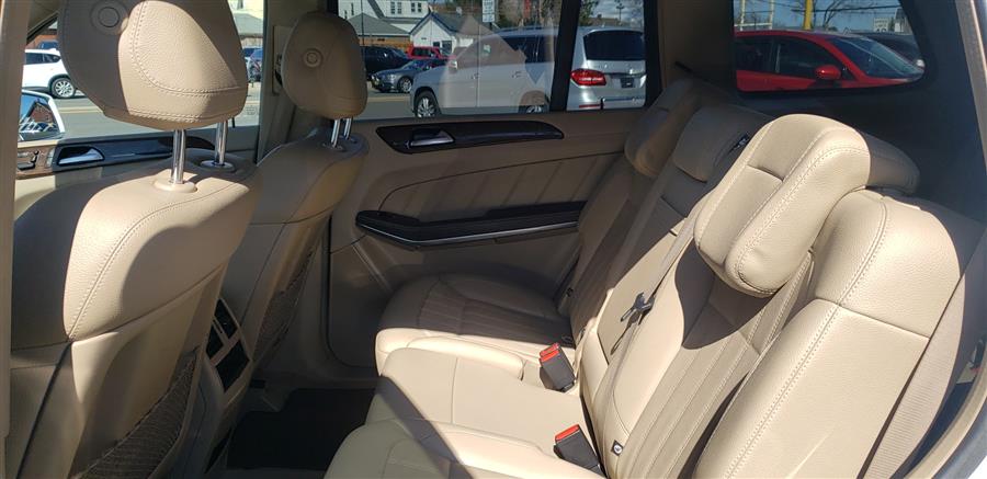 2014 Mercedes-Benz GL-Class 4MATIC 4dr GL 450, available for sale in Little Ferry, New Jersey | Victoria Preowned Autos Inc. Little Ferry, New Jersey 2014 Mercedes-Benz GL-Class 4MATIC 4dr GL 450, available for sale in Little Ferry, New Jersey | Victoria Preowned Autos Inc. Little Ferry, New Jersey