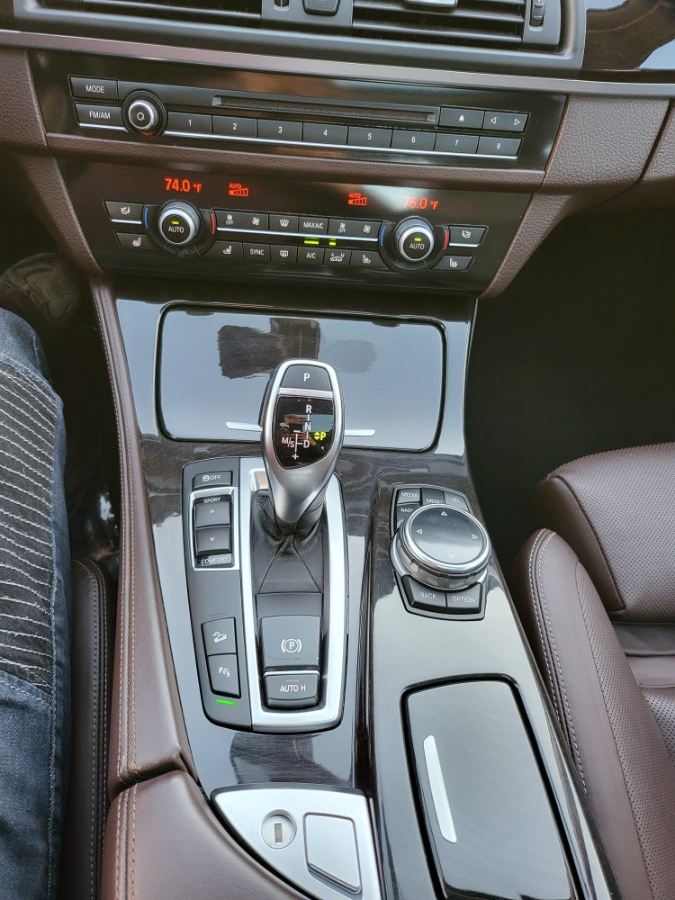 Used BMW 5 Series 4dr Sdn 535d xDrive AWD 2014 | Dealmax Motors LLC. Bristol, Connecticut Used BMW 5 Series 4dr Sdn 535d xDrive AWD 2014 | Dealmax Motors LLC. Bristol, Connecticut