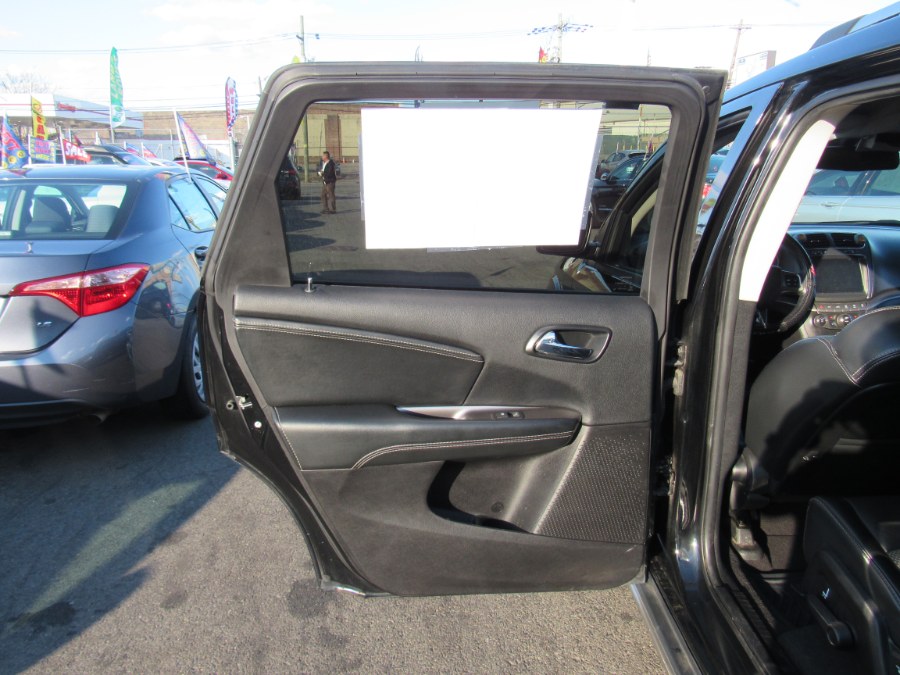 Used Dodge Journey Crossroad FWD 2019 | NJ Used Cars Center. Irvington, New Jersey Used Dodge Journey Crossroad FWD 2019 | NJ Used Cars Center. Irvington, New Jersey