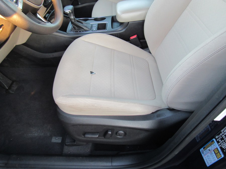 2019 Kia Sorento LX V6 FWD, available for sale in Irvington, New Jersey | NJ Used Cars Center. Irvington, New Jersey 2019 Kia Sorento LX V6 FWD, available for sale in Irvington, New Jersey | NJ Used Cars Center. Irvington, New Jersey