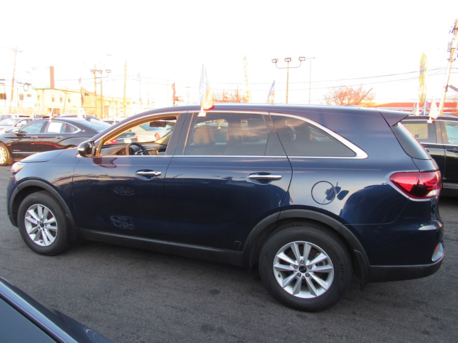 2019 Kia Sorento LX V6 FWD, available for sale in Irvington, New Jersey | NJ Used Cars Center. Irvington, New Jersey 2019 Kia Sorento LX V6 FWD, available for sale in Irvington, New Jersey | NJ Used Cars Center. Irvington, New Jersey