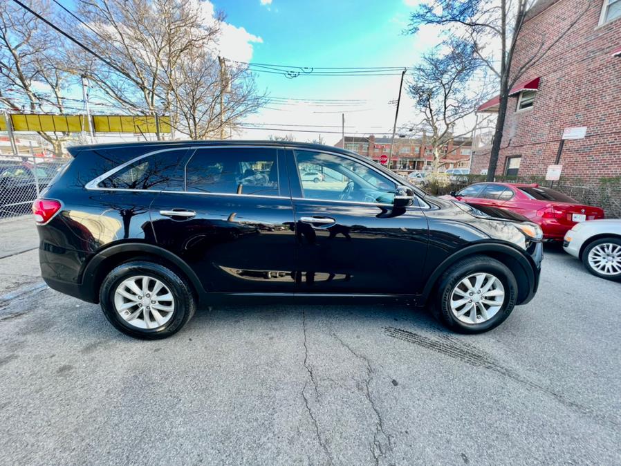 Used Kia Sorento FWD 4dr 2.4L LX 2016 | Advanced Auto Mall. Bronx, New York Used Kia Sorento FWD 4dr 2.4L LX 2016 | Advanced Auto Mall. Bronx, New York