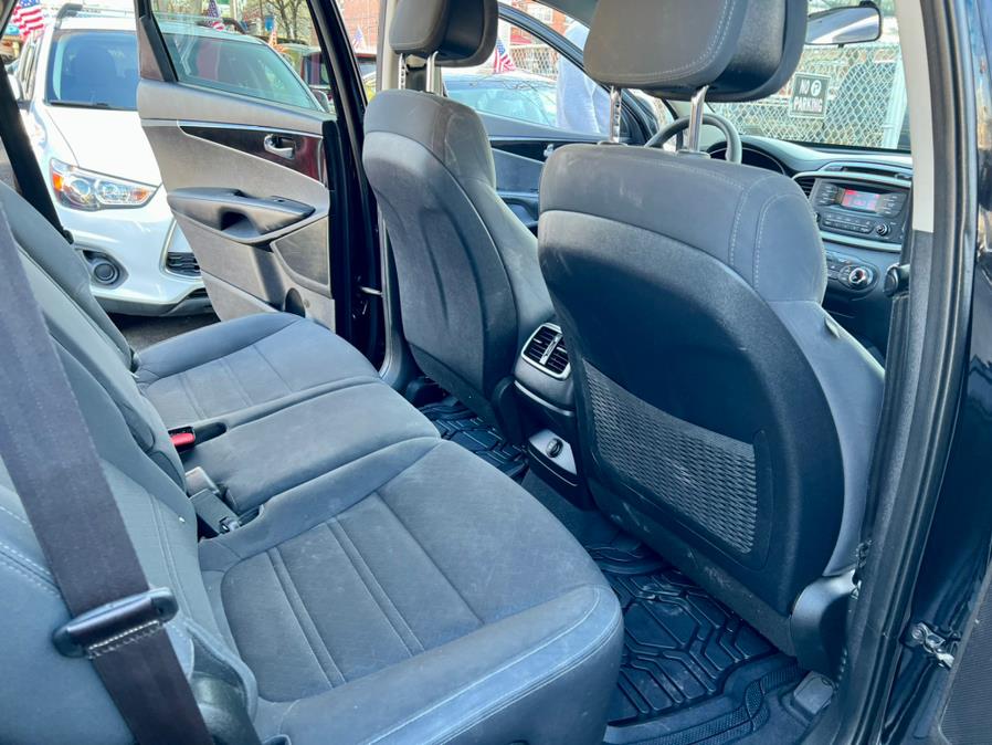 Used Kia Sorento FWD 4dr 2.4L LX 2016 | Advanced Auto Mall. Bronx, New York Used Kia Sorento FWD 4dr 2.4L LX 2016 | Advanced Auto Mall. Bronx, New York