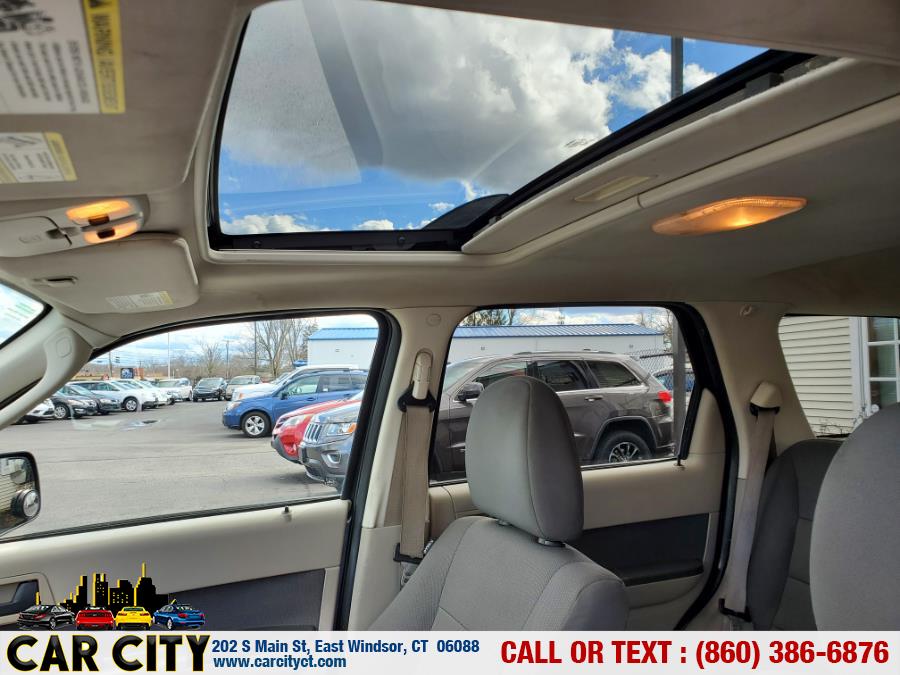 2010 Ford Escape 4WD 4dr XLT, available for sale in East Windsor, Connecticut | Car City LLC. East Windsor, Connecticut 2010 Ford Escape 4WD 4dr XLT, available for sale in East Windsor, Connecticut | Car City LLC. East Windsor, Connecticut