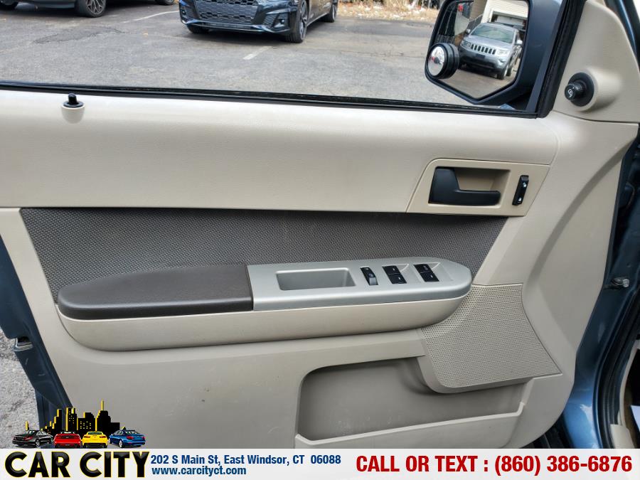 2010 Ford Escape 4WD 4dr XLT, available for sale in East Windsor, Connecticut | Car City LLC. East Windsor, Connecticut 2010 Ford Escape 4WD 4dr XLT, available for sale in East Windsor, Connecticut | Car City LLC. East Windsor, Connecticut