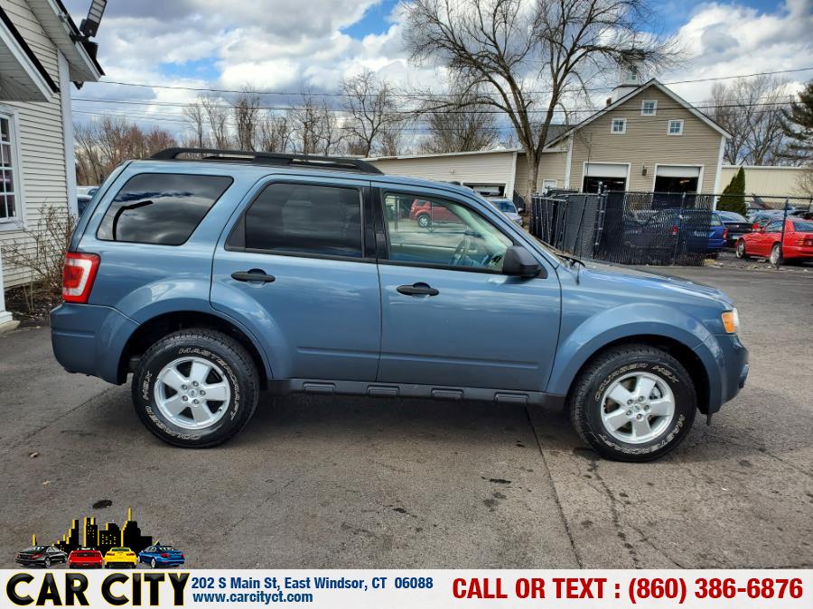 2010 Ford Escape 4WD 4dr XLT, available for sale in East Windsor, Connecticut | Car City LLC. East Windsor, Connecticut 2010 Ford Escape 4WD 4dr XLT, available for sale in East Windsor, Connecticut | Car City LLC. East Windsor, Connecticut