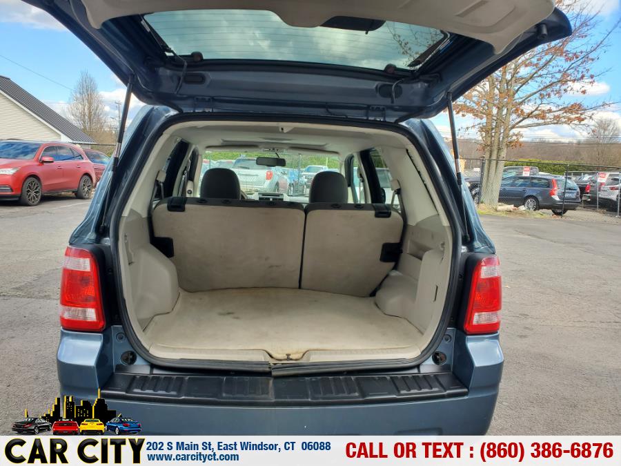 2010 Ford Escape 4WD 4dr XLT, available for sale in East Windsor, Connecticut | Car City LLC. East Windsor, Connecticut 2010 Ford Escape 4WD 4dr XLT, available for sale in East Windsor, Connecticut | Car City LLC. East Windsor, Connecticut