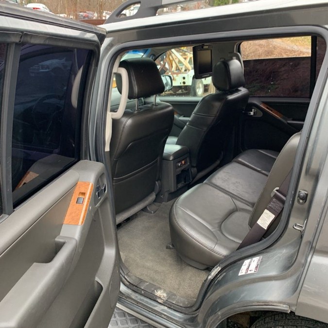 Used Nissan Pathfinder SE 4WD 2006 | Riverside Motorcars, LLC. Naugatuck, Connecticut Used Nissan Pathfinder SE 4WD 2006 | Riverside Motorcars, LLC. Naugatuck, Connecticut