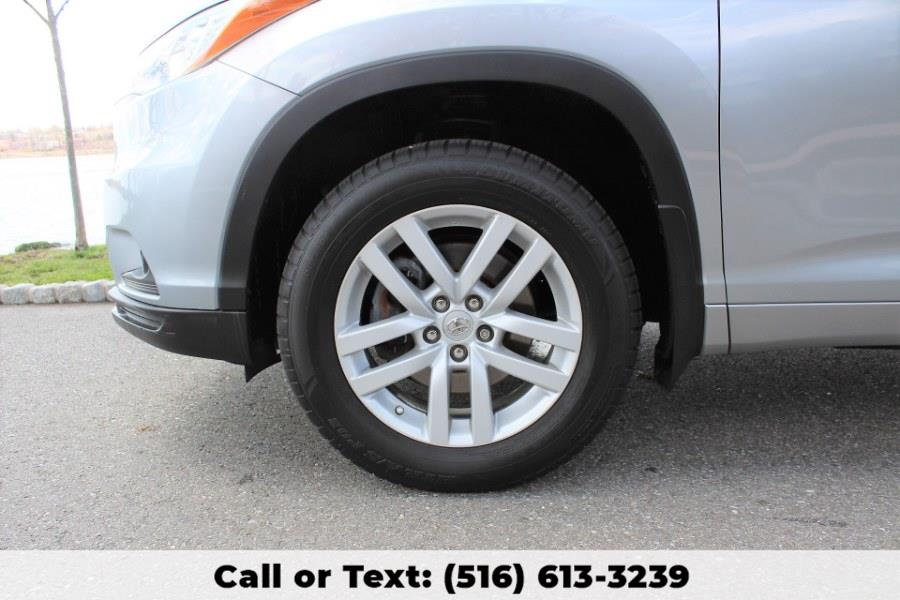 2015 Toyota Highlander AWD 4dr V6 LE, available for sale in Great Neck, New York | Great Neck Car Buyers & Sellers. Great Neck, New York 2015 Toyota Highlander AWD 4dr V6 LE, available for sale in Great Neck, New York | Great Neck Car Buyers & Sellers. Great Neck, New York