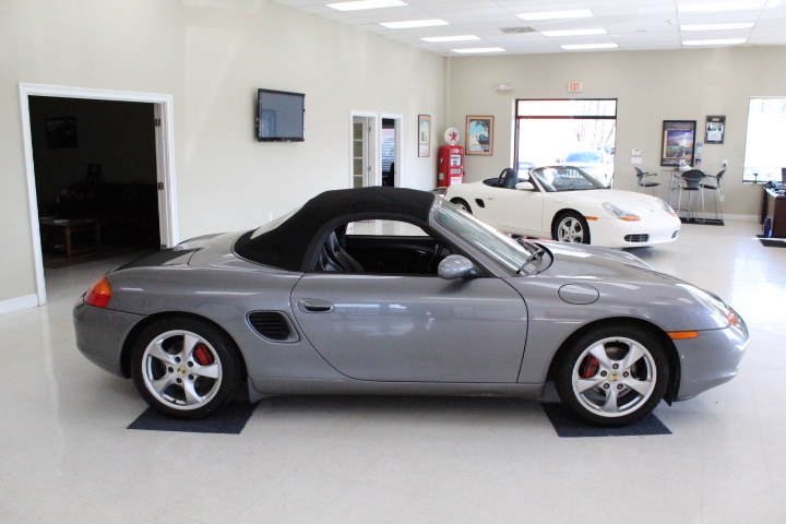 Used Porsche Boxster 2dr Roadster Tiptronic 2002 | New England Auto Sales LLC. Plainville, Connecticut Used Porsche Boxster 2dr Roadster Tiptronic 2002 | New England Auto Sales LLC. Plainville, Connecticut