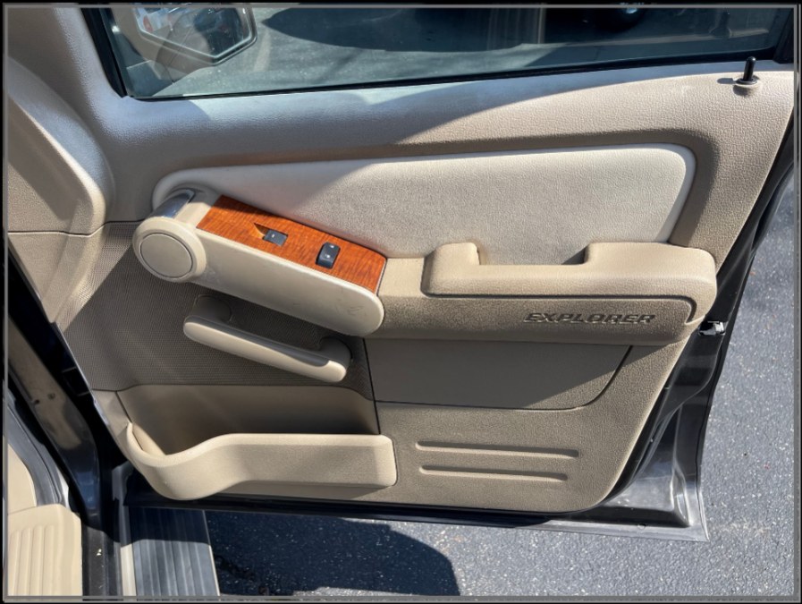 2007 Ford Explorer 4WD 4dr V6 Eddie Bauer, available for sale in Huntington Station, New York | My Auto Inc.. Huntington Station, New York 2007 Ford Explorer 4WD 4dr V6 Eddie Bauer, available for sale in Huntington Station, New York | My Auto Inc.. Huntington Station, New York