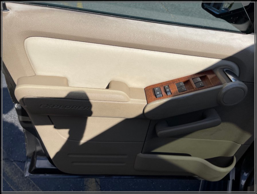 2007 Ford Explorer 4WD 4dr V6 Eddie Bauer, available for sale in Huntington Station, New York | My Auto Inc.. Huntington Station, New York 2007 Ford Explorer 4WD 4dr V6 Eddie Bauer, available for sale in Huntington Station, New York | My Auto Inc.. Huntington Station, New York