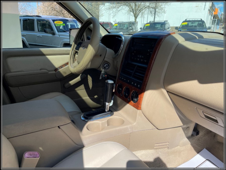 2007 Ford Explorer 4WD 4dr V6 Eddie Bauer, available for sale in Huntington Station, New York | My Auto Inc.. Huntington Station, New York 2007 Ford Explorer 4WD 4dr V6 Eddie Bauer, available for sale in Huntington Station, New York | My Auto Inc.. Huntington Station, New York