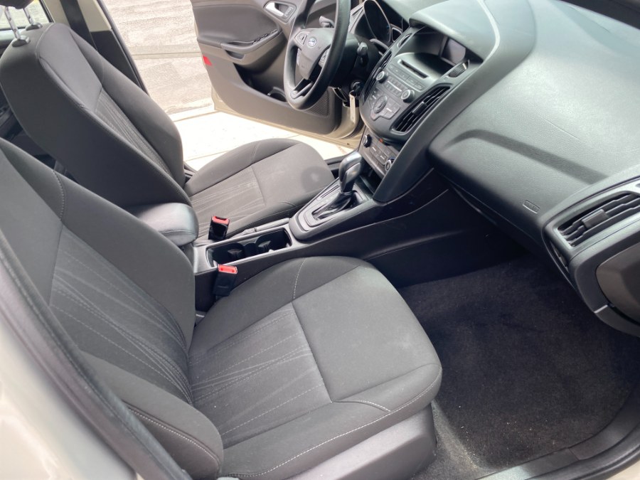 Used Ford Focus 4dr Sdn SE 2016 | Middle Village Motors . Middle Village, New York Used Ford Focus 4dr Sdn SE 2016 | Middle Village Motors . Middle Village, New York