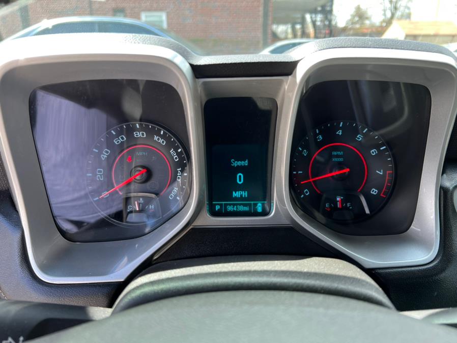 Used Chevrolet Camaro 2dr Cpe LT w/1LT 2015 | Advanced Auto Mall. Bronx, New York Used Chevrolet Camaro 2dr Cpe LT w/1LT 2015 | Advanced Auto Mall. Bronx, New York