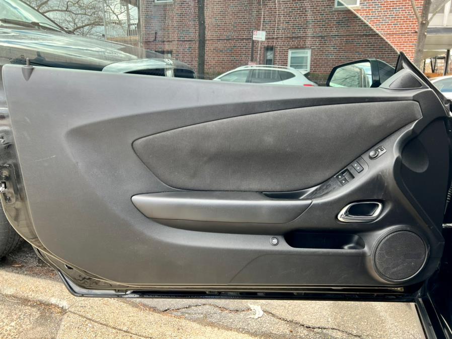 Used Chevrolet Camaro 2dr Cpe LT w/1LT 2015 | Advanced Auto Mall. Bronx, New York Used Chevrolet Camaro 2dr Cpe LT w/1LT 2015 | Advanced Auto Mall. Bronx, New York