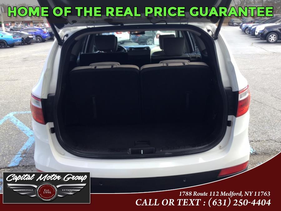 Used Hyundai Santa Fe AWD 4dr Limited 2016 | Capital Motor Group Inc. Medford, New York Used Hyundai Santa Fe AWD 4dr Limited 2016 | Capital Motor Group Inc. Medford, New York