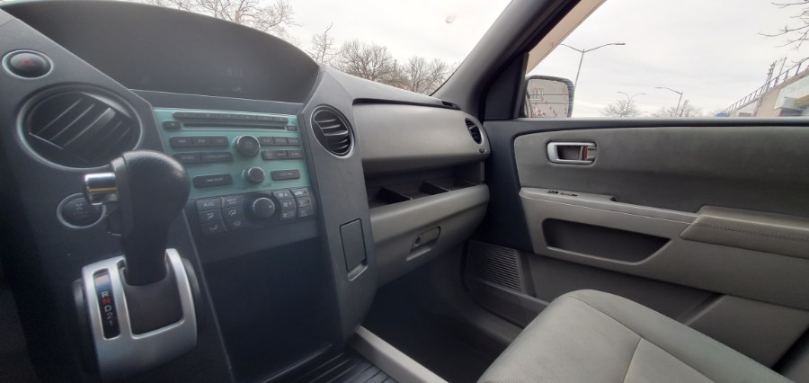 Used Honda Pilot 4WD 4dr LX 2011 | Rubber Bros Auto World. Brooklyn, New York Used Honda Pilot 4WD 4dr LX 2011 | Rubber Bros Auto World. Brooklyn, New York