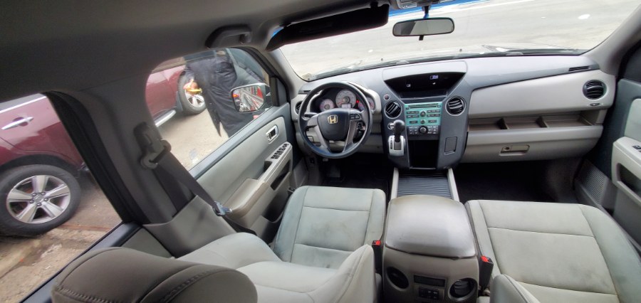Used Honda Pilot 4WD 4dr LX 2011 | Rubber Bros Auto World. Brooklyn, New York Used Honda Pilot 4WD 4dr LX 2011 | Rubber Bros Auto World. Brooklyn, New York