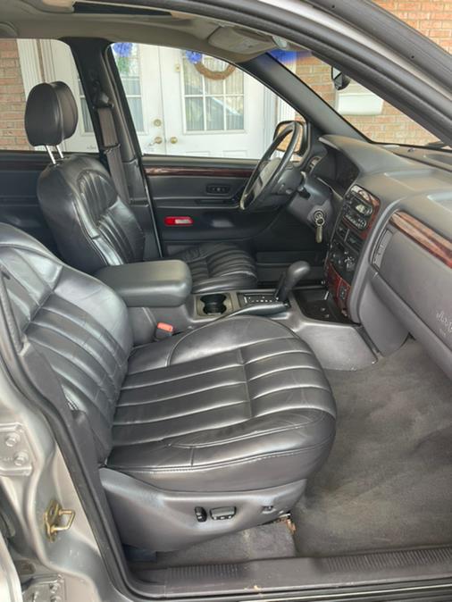 2000 Jeep Grand Cherokee 4dr Limited 4WD, available for sale in New Britain, Connecticut | Supreme Automotive. New Britain, Connecticut 2000 Jeep Grand Cherokee 4dr Limited 4WD, available for sale in New Britain, Connecticut | Supreme Automotive. New Britain, Connecticut