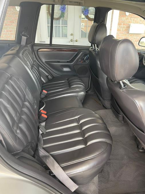 2000 Jeep Grand Cherokee 4dr Limited 4WD, available for sale in New Britain, Connecticut | Supreme Automotive. New Britain, Connecticut 2000 Jeep Grand Cherokee 4dr Limited 4WD, available for sale in New Britain, Connecticut | Supreme Automotive. New Britain, Connecticut