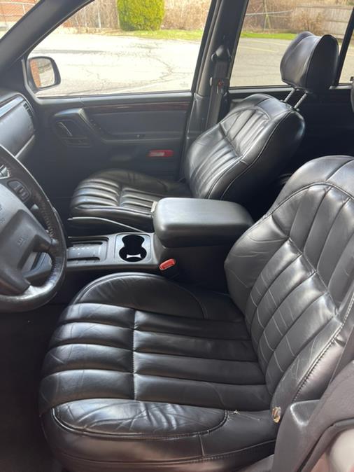 2000 Jeep Grand Cherokee 4dr Limited 4WD, available for sale in New Britain, Connecticut | Supreme Automotive. New Britain, Connecticut 2000 Jeep Grand Cherokee 4dr Limited 4WD, available for sale in New Britain, Connecticut | Supreme Automotive. New Britain, Connecticut