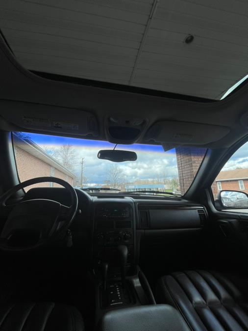 2000 Jeep Grand Cherokee 4dr Limited 4WD, available for sale in New Britain, Connecticut | Supreme Automotive. New Britain, Connecticut 2000 Jeep Grand Cherokee 4dr Limited 4WD, available for sale in New Britain, Connecticut | Supreme Automotive. New Britain, Connecticut