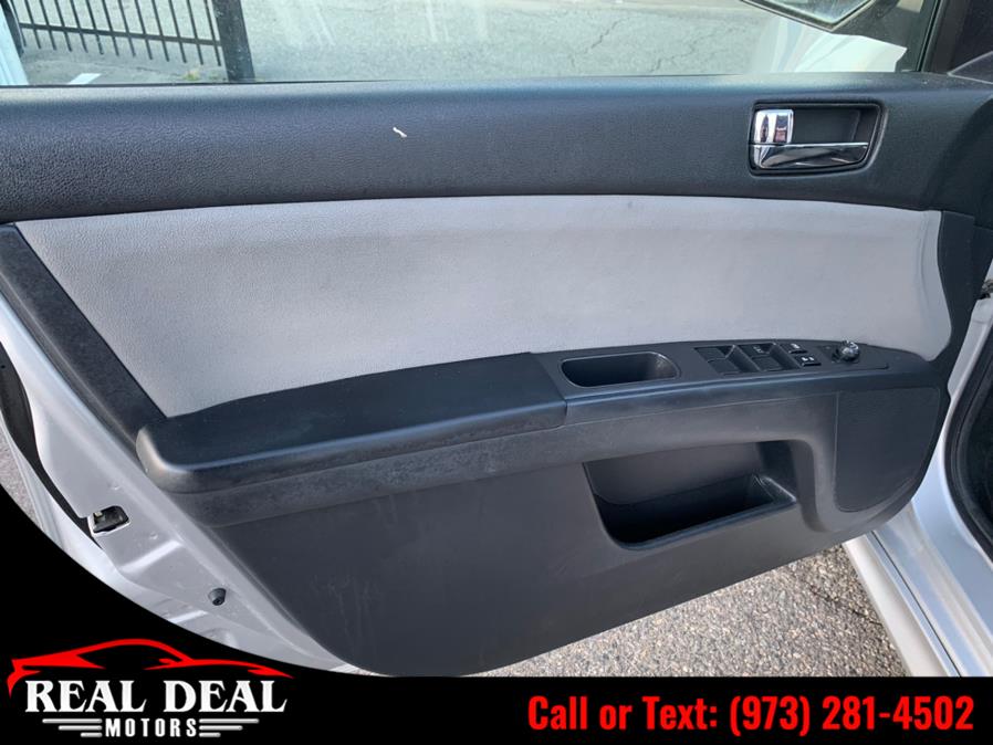 Used Nissan Sentra 4dr Sdn I4 CVT 2.0 S 2012 | Real Deal Motors. Lodi, New Jersey Used Nissan Sentra 4dr Sdn I4 CVT 2.0 S 2012 | Real Deal Motors. Lodi, New Jersey