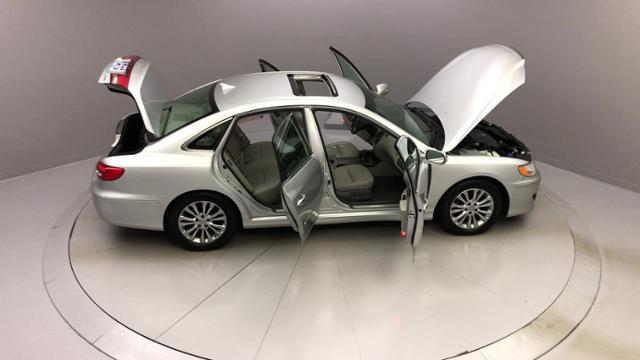 2011 Hyundai Azera 4dr Sdn Limited, available for sale in Naugatuck, Connecticut | J&M Automotive Sls&Svc LLC. Naugatuck, Connecticut 2011 Hyundai Azera 4dr Sdn Limited, available for sale in Naugatuck, Connecticut | J&M Automotive Sls&Svc LLC. Naugatuck, Connecticut