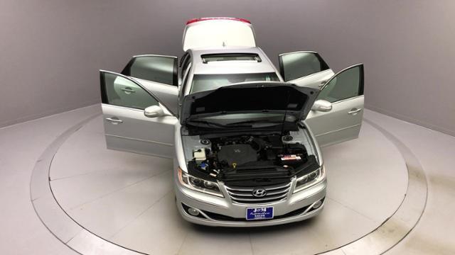 2011 Hyundai Azera 4dr Sdn Limited, available for sale in Naugatuck, Connecticut | J&M Automotive Sls&Svc LLC. Naugatuck, Connecticut 2011 Hyundai Azera 4dr Sdn Limited, available for sale in Naugatuck, Connecticut | J&M Automotive Sls&Svc LLC. Naugatuck, Connecticut