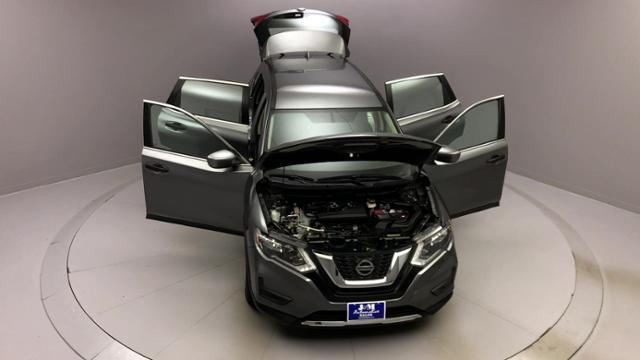 2018 Nissan Rogue FWD S, available for sale in Naugatuck, Connecticut | J&M Automotive Sls&Svc LLC. Naugatuck, Connecticut 2018 Nissan Rogue FWD S, available for sale in Naugatuck, Connecticut | J&M Automotive Sls&Svc LLC. Naugatuck, Connecticut