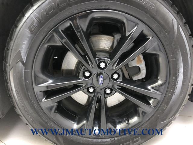 2017 Ford Taurus SEL FWD, available for sale in Naugatuck, Connecticut | J&M Automotive Sls&Svc LLC. Naugatuck, Connecticut 2017 Ford Taurus SEL FWD, available for sale in Naugatuck, Connecticut | J&M Automotive Sls&Svc LLC. Naugatuck, Connecticut