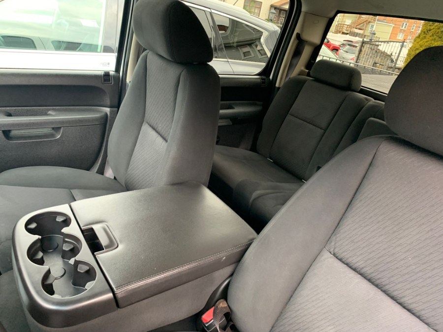 Used GMC Sierra 1500 4WD Crew Cab 143.5" SLE 2013 | Affordable Motors Inc. Bridgeport, Connecticut Used GMC Sierra 1500 4WD Crew Cab 143.5" SLE 2013 | Affordable Motors Inc. Bridgeport, Connecticut