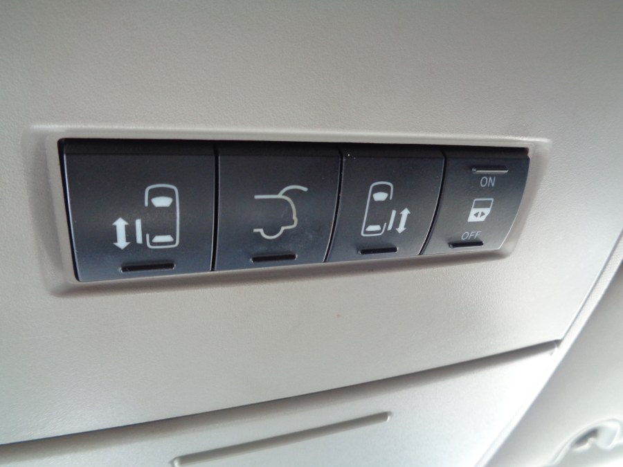 2015 Chrysler Town & Country Touring-L LOW MILES!, available for sale in Rosedale, New York | Sunrise Auto Sales. Rosedale, New York 2015 Chrysler Town & Country Touring-L LOW MILES!, available for sale in Rosedale, New York | Sunrise Auto Sales. Rosedale, New York