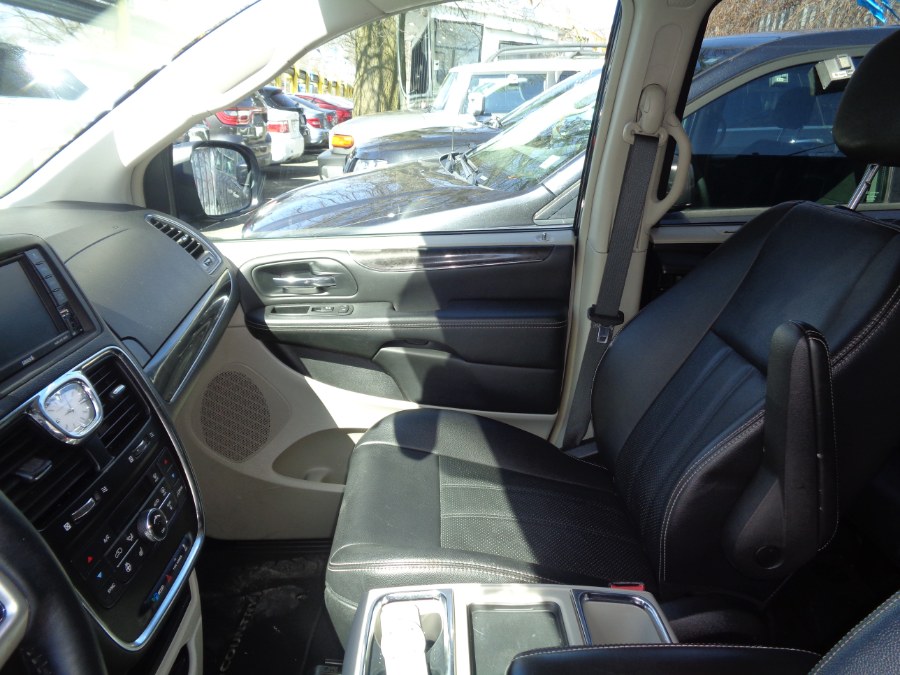 2015 Chrysler Town & Country Touring-L LOW MILES!, available for sale in Rosedale, New York | Sunrise Auto Sales. Rosedale, New York 2015 Chrysler Town & Country Touring-L LOW MILES!, available for sale in Rosedale, New York | Sunrise Auto Sales. Rosedale, New York