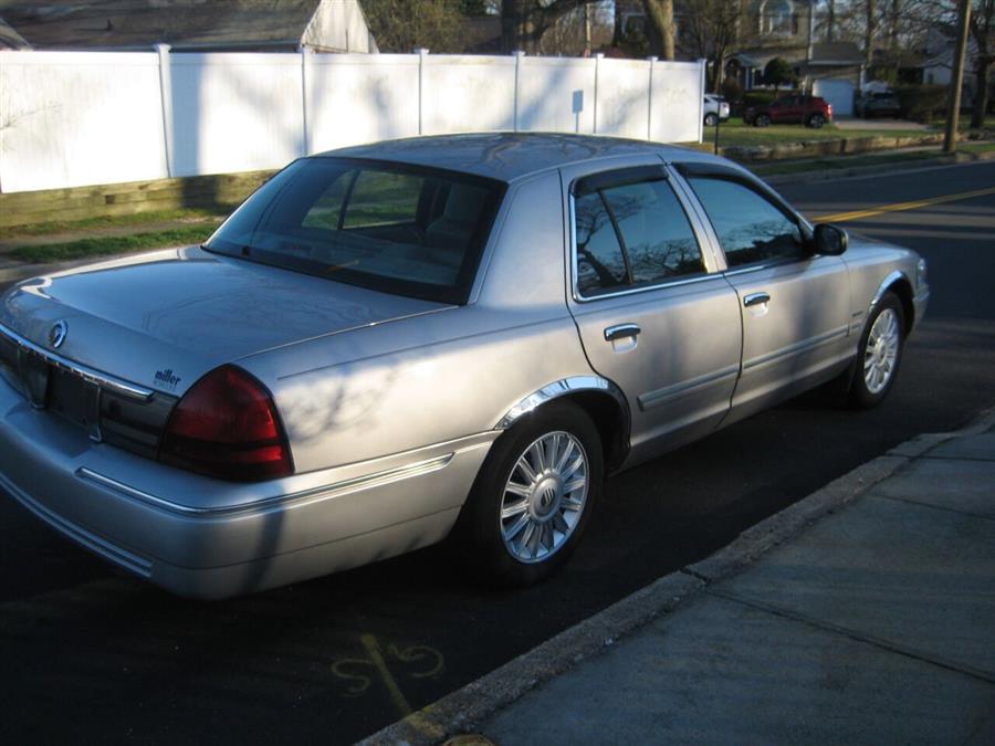 2010 Mercury Grand Marquis LS 4dr Sedan, available for sale in Massapequa, New York | Rite Choice Auto Inc.. Massapequa, New York 2010 Mercury Grand Marquis LS 4dr Sedan, available for sale in Massapequa, New York | Rite Choice Auto Inc.. Massapequa, New York