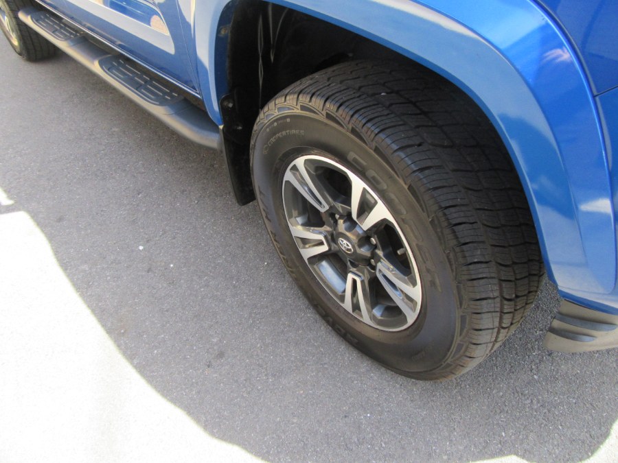 2018 Toyota Tacoma TRD Sport Double Cab 5'' Bed V6 4x4 AT (Natl), available for sale in Little Ferry, New Jersey | Royalty Auto Sales. Little Ferry, New Jersey 2018 Toyota Tacoma TRD Sport Double Cab 5'' Bed V6 4x4 AT (Natl), available for sale in Little Ferry, New Jersey | Royalty Auto Sales. Little Ferry, New Jersey
